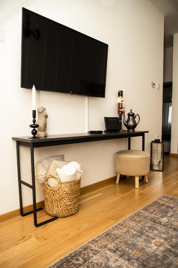 Room21 Free Garage Novi Sad Exterior foto